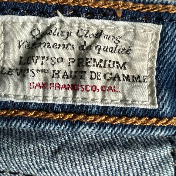 Levi’s Wedgie Straight Fit Jean - Size 27 - Medium Wash - Picture 4 of 10
